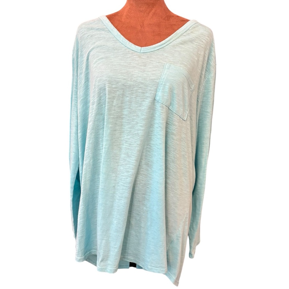 Light Turquoise Blue Knit Shirt Size 2X Womens Long Sleeve V-neck Casual